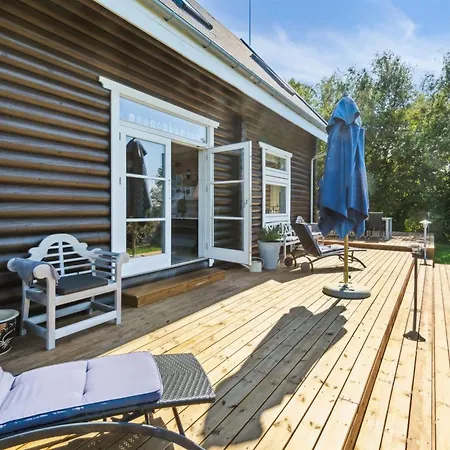 別荘 Heli - 200m From The Sea In Bornholm By Interhome